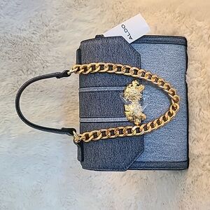 New with tags Aldo denim gold chain lionhead structured crossbody handbag 🦁